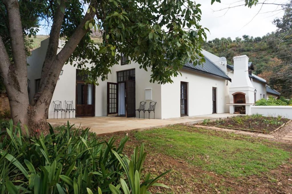 Bartinney Private Cellar Banhoek ستيلينبوش المظهر الخارجي الصورة